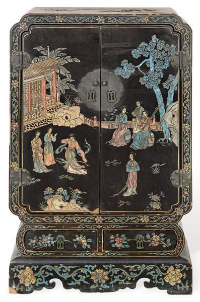  Pequeño mueble lacado en negro años 60