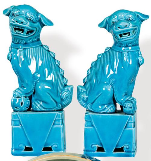 Pareja de leones de Foo en porcelana esmaltada en turquesa, Europa pp. S. XX.