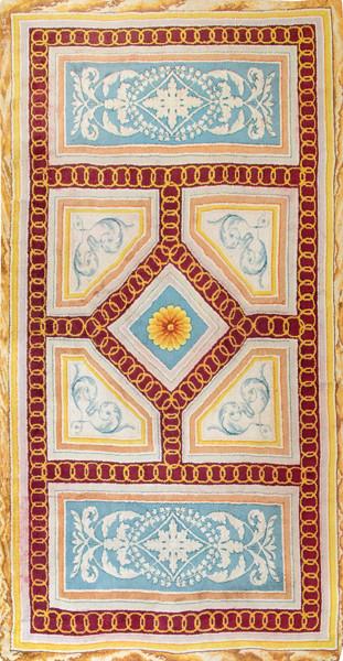 Alfombra  española en lana de la Real Fábrica de Tapices, firmada y fechada, diseño Carlos IV.