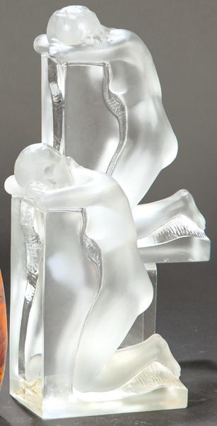 Pareja de sujetalibros de cristal helado de Lalique modelo Reverie h. 1960-70.