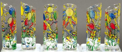 Juego de seis vasos altos pintados a mano, Brasil.