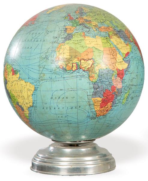 Globo terráqueo Cartes Taride h. 1960-70.