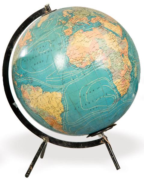 Globo terraqueo luminoso Cartes Taride de los años 60-70.