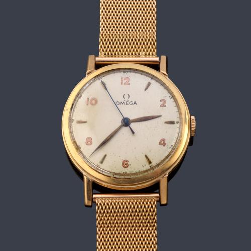 OMEGA de caballero con caja y brazalete en oro rosa de 18 K.