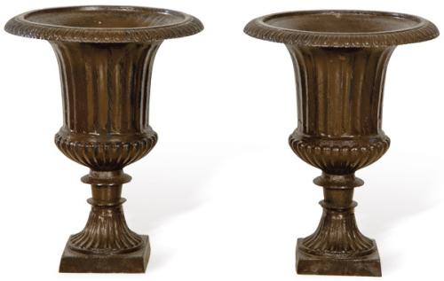 Pareja de cráteras de hierro