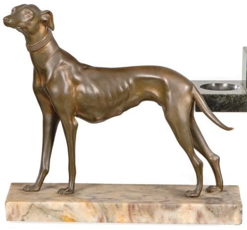 "Galgo" de bronce patinado sobre peana de mármol mediados S. XX.
