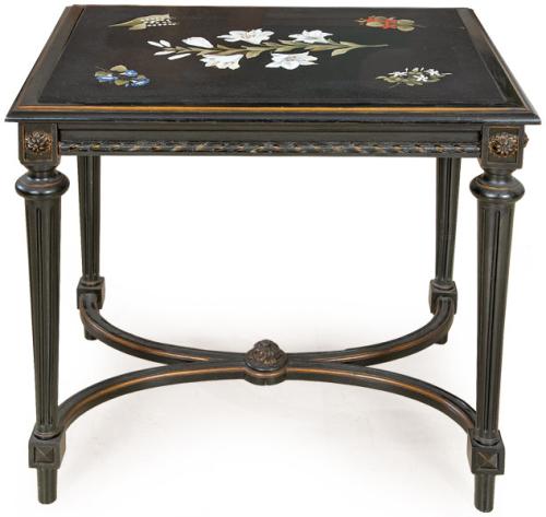 Mesa de centro Napoleón III estilo Luis XVI en madera ebonizada, con tapa de mármol con decoración de flores de piedras duras.