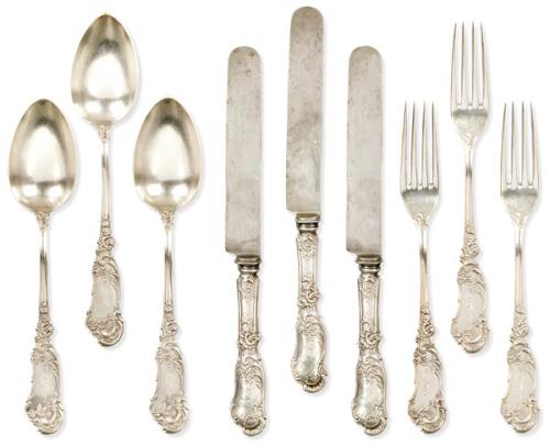 Juego de cubiertos de primer plato para seis, de plata española punzonada de Luís Espuñes, Madrid Villa y Corte 1919.