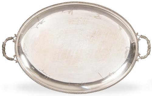 Bandeja oval con de plata italiana punzonada ley 800.