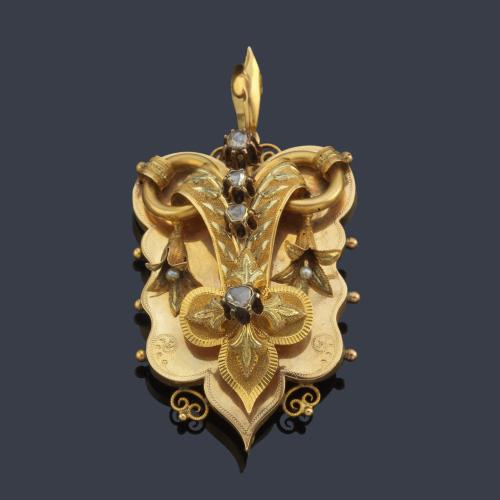 Broche - colgante época Isabelina con diamantes talla rosa y motivos vegetales y florales. S. XIX.