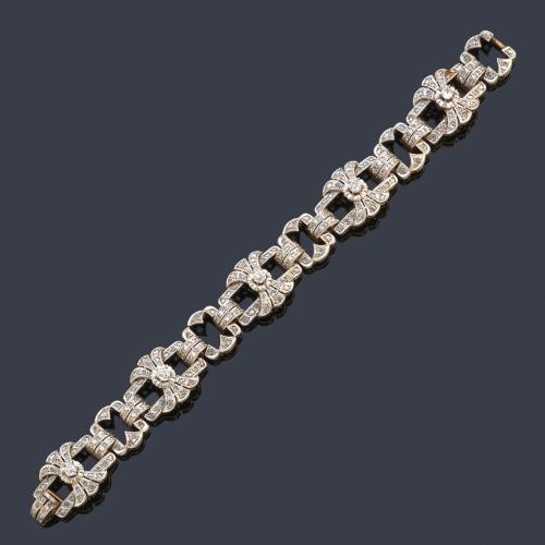 Pulsera época 'art decó' con diamantes talla antigua y rosa de aprox. 2,70 ct en total. Años '30.