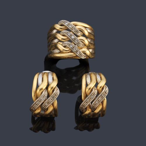 Pendientes tipo criolla y anillo con diamantes talla 8/8 en montura de oro amarillo y blanco de 18K.