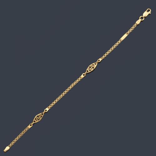 Pulsera en oro amarillo de 18K.