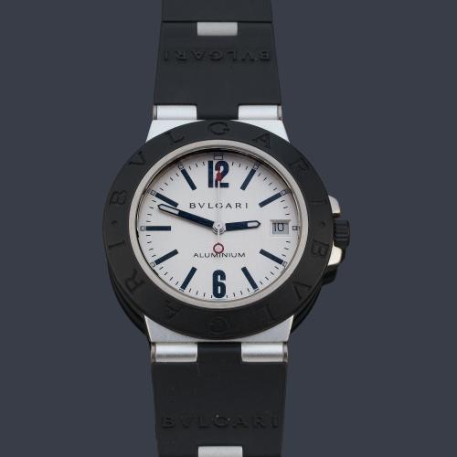 BULGARI mod. Aluminium ref. AL 38 TA para caballero con caja en aluminio.