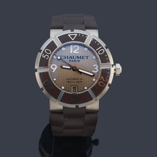  CHAUMET París de caballero con caja en acero.