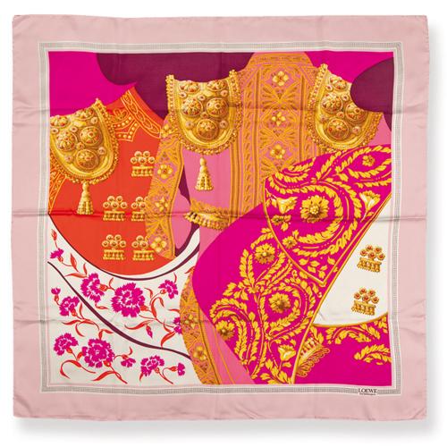 Pañuelo Loewe edición Tauromaquia tonos rosas