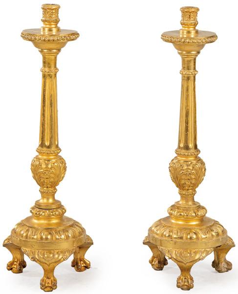 Pareja de hacheros de madera tallada y dorada, España S. XVIII.