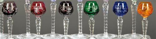 Juego de seis copas de licor de cristal alemán Nachmann, esmaltadas en distintos colores.