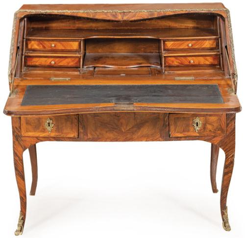 Bureau "en pente" Luis XV en madera de palosanto y palo de rosa