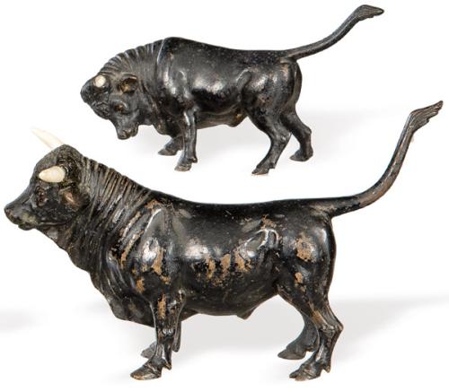  "Toros Bravos" dos figuras de bronce policromado, Viena h. 1900.