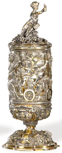 Bote con tapa de plata sobredorada, posiblemente Alemania ff. S. XIX pp. S. XX.