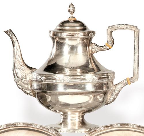 Tetera de plata española punzonada Ley 916 de Espuñes pp. S. XX