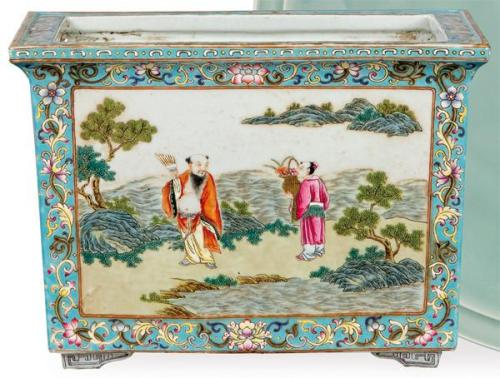  Jardinera de porcelana china con esmaltes polícromos  S. XIX