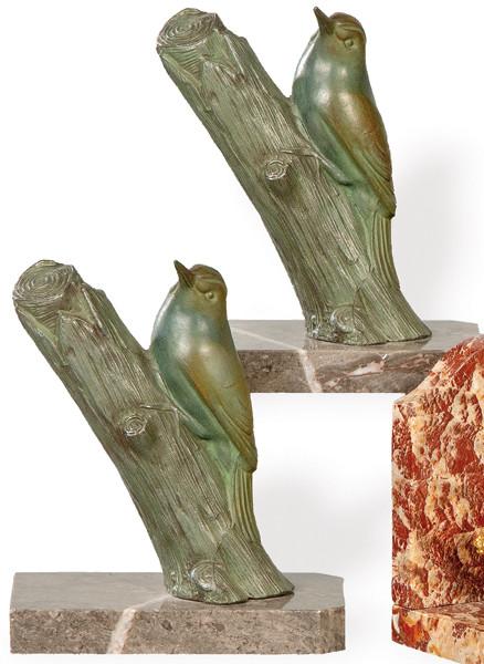 Pareja de sujetalibros palomas metal patinado