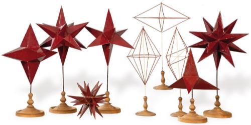 Conjunto de nueve modelos geométricos didácticos en zinc pintado h. 1950-60.