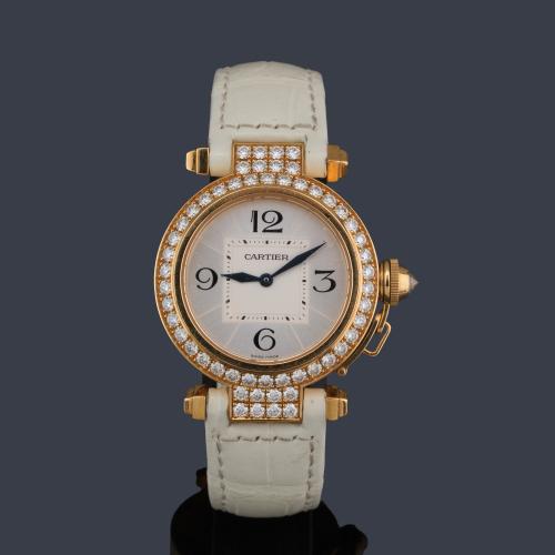  CARTIER Pasha ref. 2811 de señora con caja en oro rosa de 18 K con brillantes.