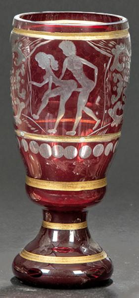 Copa erótica de cristal de Bohemia rojo rubí.