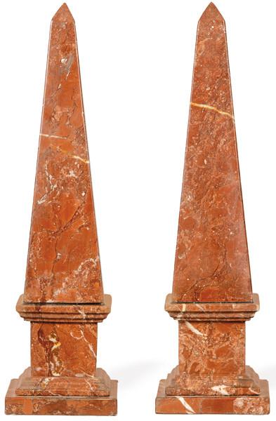 Pareja de obeliscos de mármol rojo, Italia S. XIX.