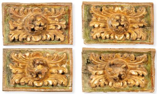 Cuatro fragmentos de retablo de madera tallada, policromada y dorada, España S. XVII.