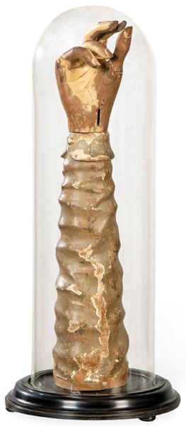 Brazo relicario de madera tallaa y policromada SS XVII y XVIII.