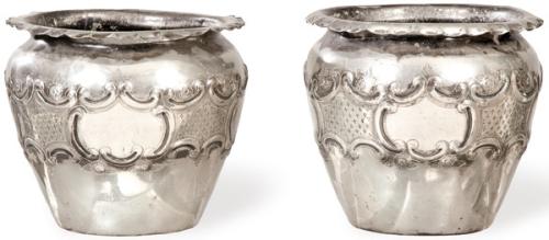 Pareja de macetas de metal plateado de Mappin & Webb, Inglaterra S. XIX.