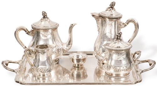 Juego de café y te de plata española punzonada Ley 916 de Matilde Espuñes, primer tercio S. XX.