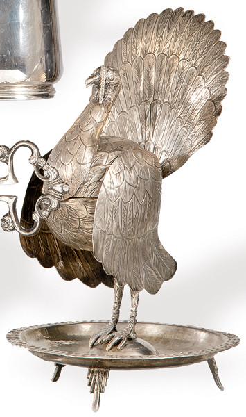 Sahumador de plata peruana siguiendo modelos del siglo XVIII en forma de pavo, S. XIX.
