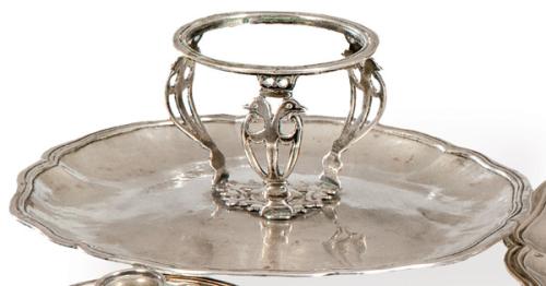 Mancerina de plata española con marca apócrifa de Toledo, S. XVIII.