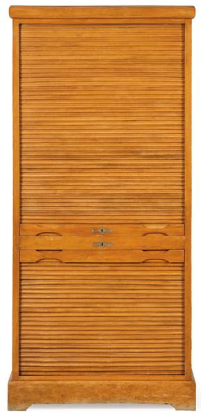 Archivador de persiana en madera de roble macizo. Típico de despachos y oficinas de la Europa de entreguerra