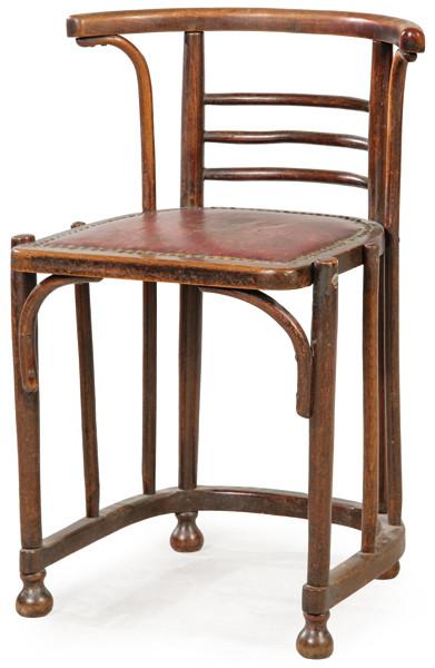  Silla siguiendo el modelo "Fledermaus" diseñado por Josef Hoffmann en 1907 para el cabaret Fledermaus de Viena.