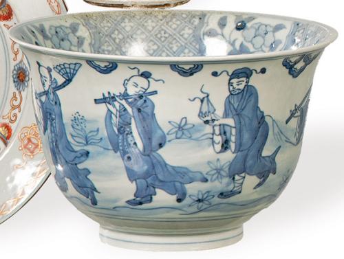 Cuenco de porcelana china azul y blanco con marca de Jiajing (1522-1566)