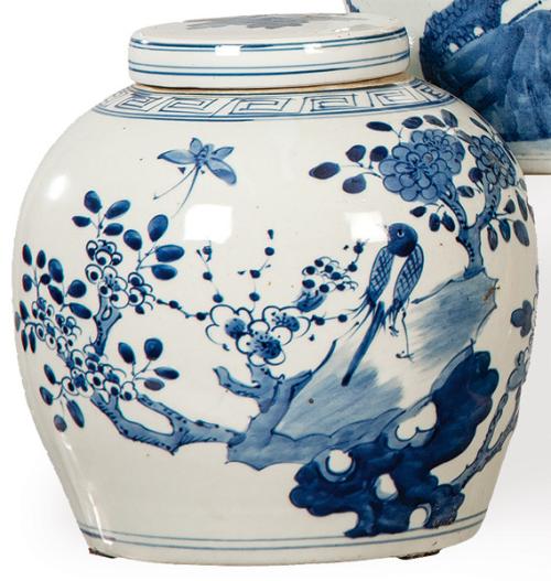 Bote de Jengibre de porcelana china azul y blanco, Dinastía Qing S. XIX.