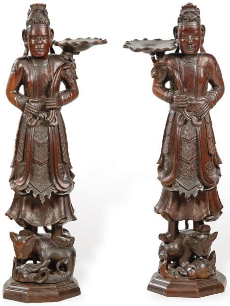  Pareja de grandes guardianes chinos de madera tallada, Dinastía Qing S. XIX