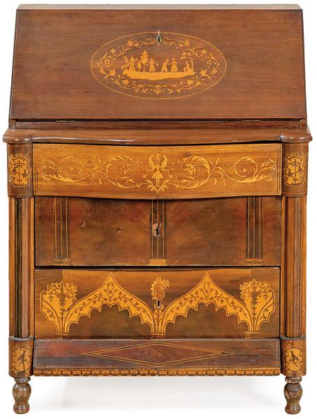 Buró isabelino en madera de caoba y palosanto, con decoración de marquetería con escena galante y motivos vegetales. 