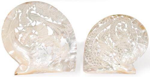 Dos conchas filipinas talladas S. XIX