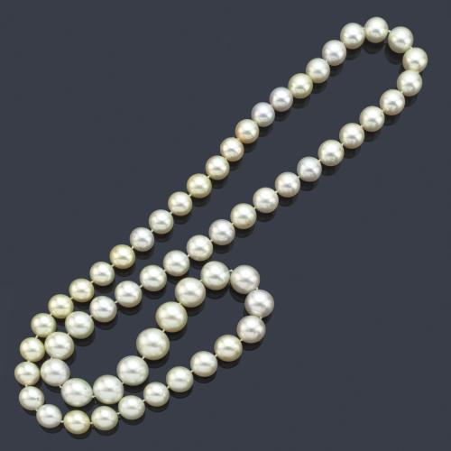 Collar largo con perlas australianas de aprox. 12,20 mm - 16,28 mm.