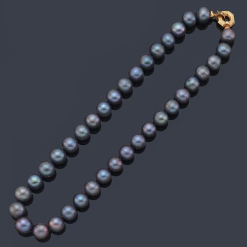 Collar de perlas grises de Tahití de aprox. 12,16 mm - 13,17 mm con cierre en oro amarillo de 18K.