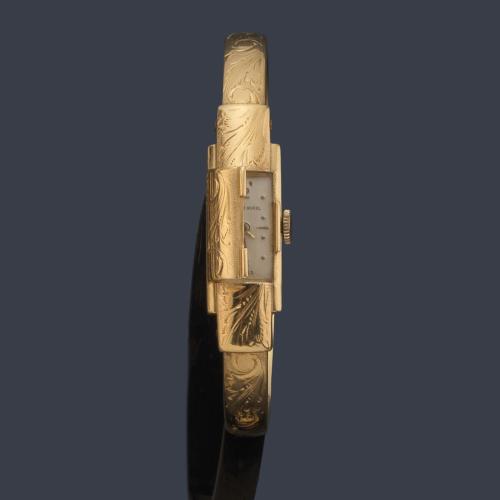 ERNEST BOREL reloj tipo pulsera de señora con caja en oro amarillo de 18 K.