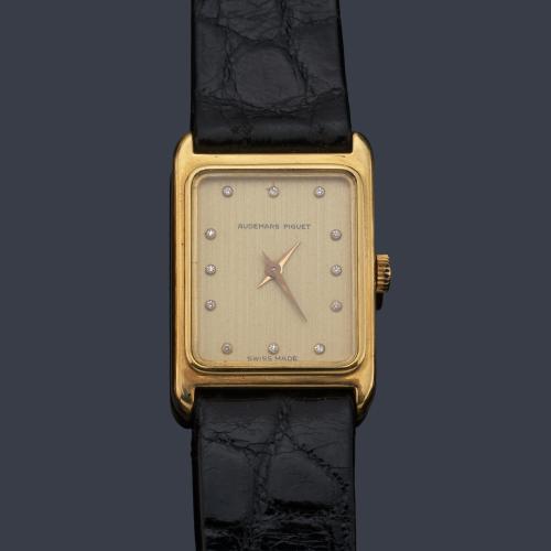 AUDEMARS PIGUET de señora con caja en oro amarillo de 18 K.