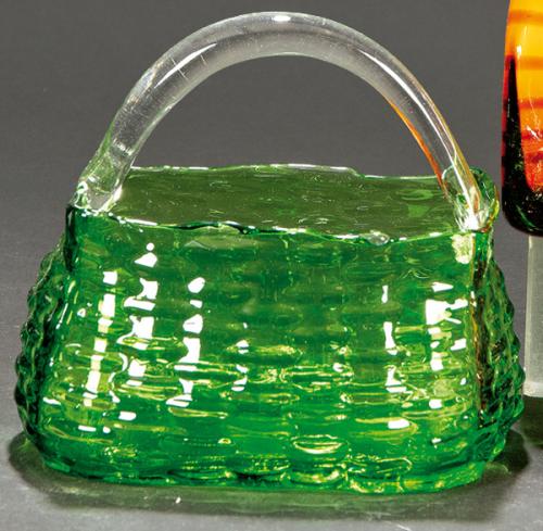 Bolso de cristal verde de Murano.